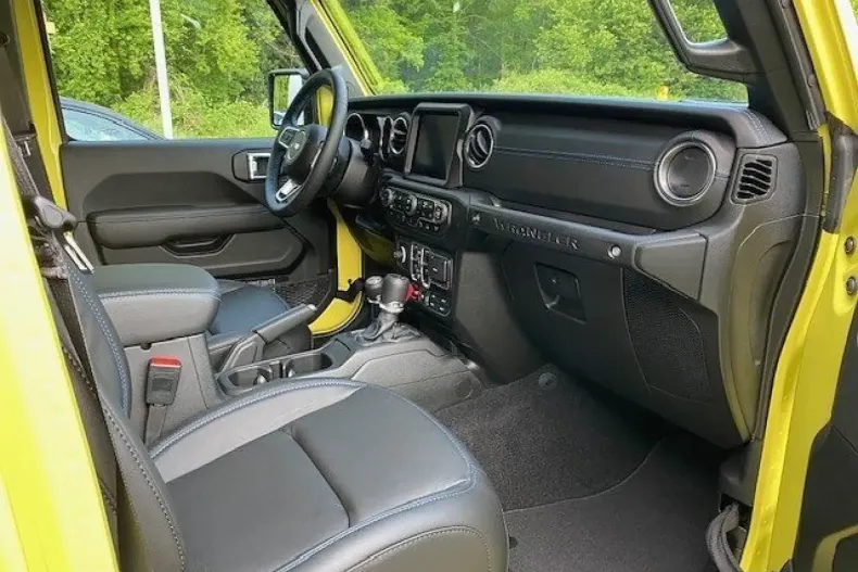 Jeep Wrangler din 2024 cu 18.990 km - oferta JEE150304 - foto 9