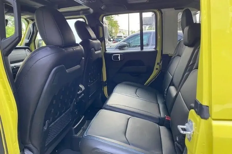 Jeep Wrangler din 2024 cu 18.990 km - oferta JEE150304 - foto 10