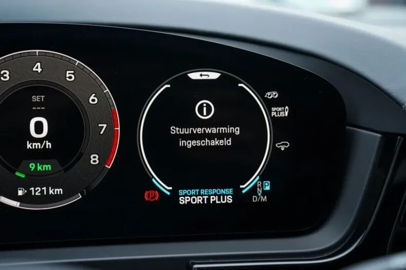 Porsche Cayenne din 2024 cu 41.370 km - oferta POR150312 - foto 24