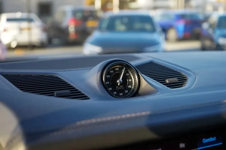 Porsche Cayenne din 2024 cu 41.370 km - oferta POR150312 - foto 34