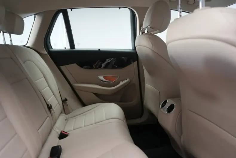 Mercedes-Benz GLC 300 din 2021 cu 21.000 km - oferta MER150330 - foto 8