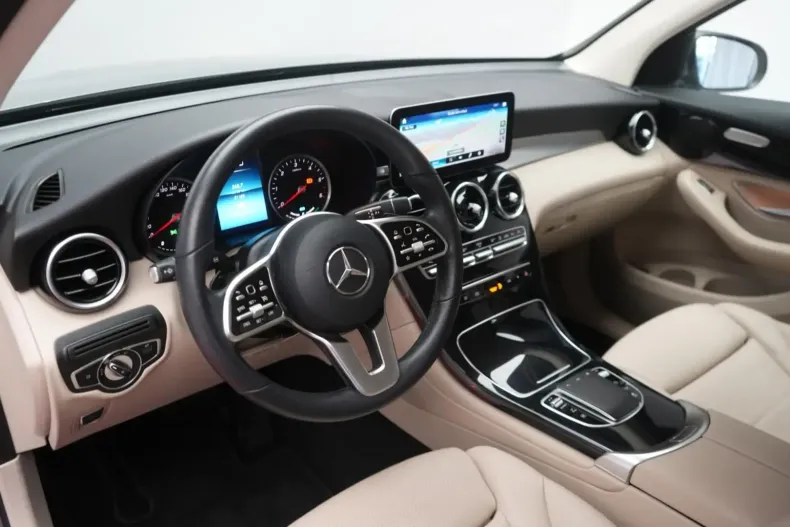 Mercedes-Benz GLC 300 din 2021 cu 21.000 km - oferta MER150330 - foto 13