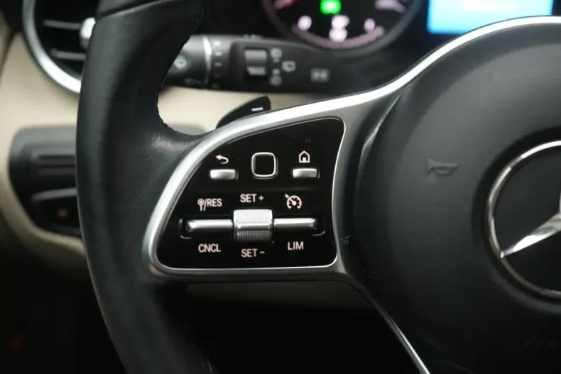 Mercedes-Benz GLC 300 din 2021 cu 21.000 km - oferta MER150330 - foto 21