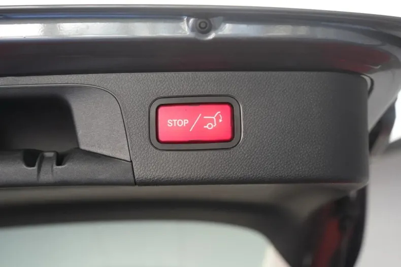 Mercedes-Benz GLC 300 din 2021 cu 21.000 km - oferta MER150330 - foto 32