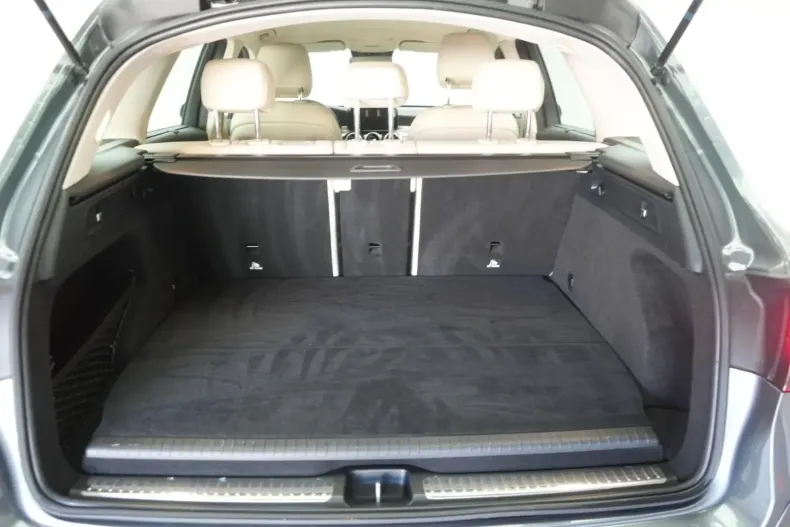 Mercedes-Benz GLC 300 din 2021 cu 21.000 km - oferta MER150330 - foto 33