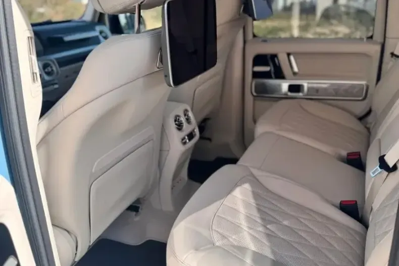 Mercedes-Benz G 63 AMG din 2025 cu 1.016 km - oferta MER150333 - foto 9