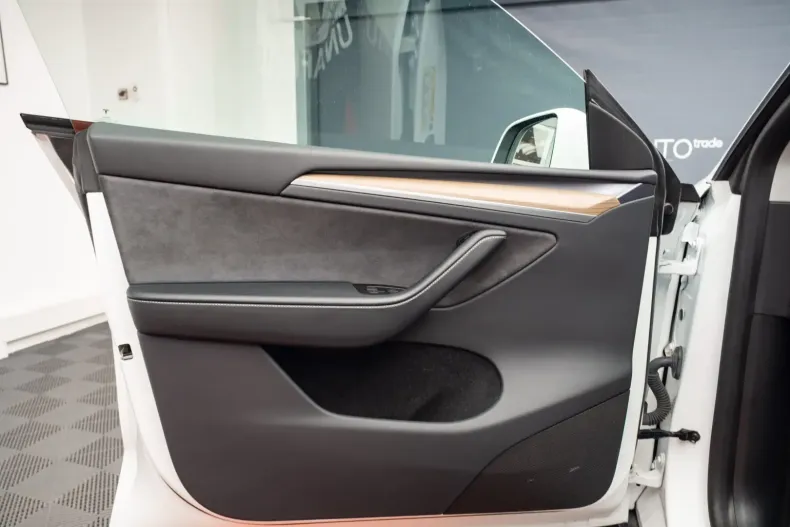 Tesla Model Y din 2023 cu 15.000 km - oferta TES150334 - foto 17