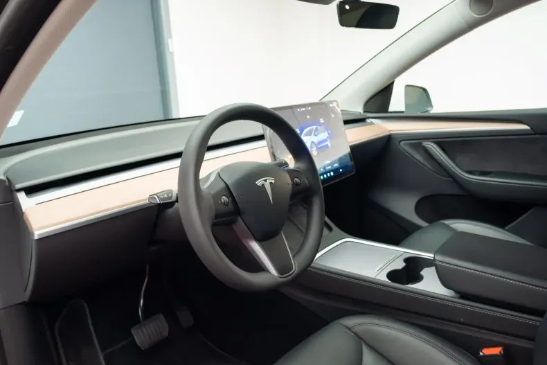 Tesla Model Y din 2023 cu 15.000 km - oferta TES150334 - foto 18