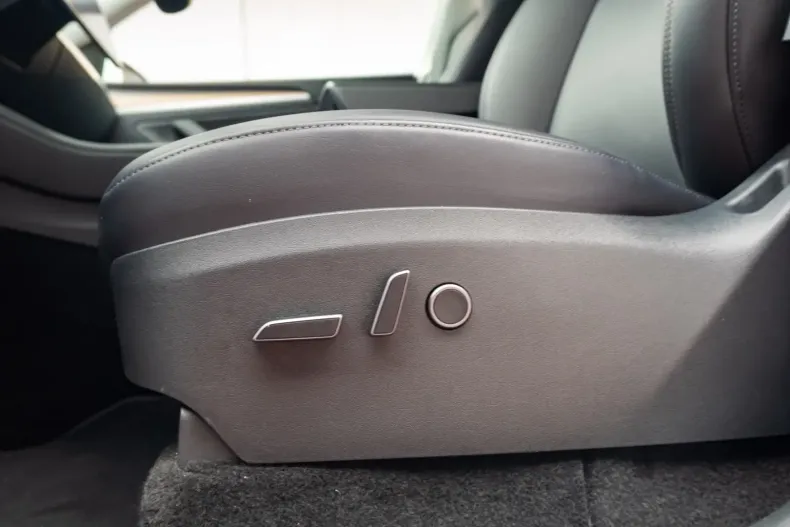 Tesla Model Y din 2023 cu 15.000 km - oferta TES150334 - foto 19