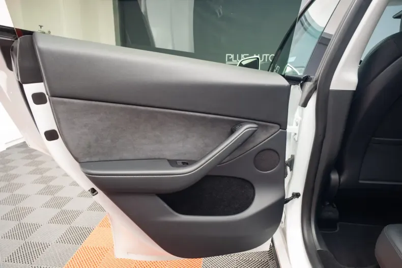 Tesla Model Y din 2023 cu 15.000 km - oferta TES150334 - foto 22