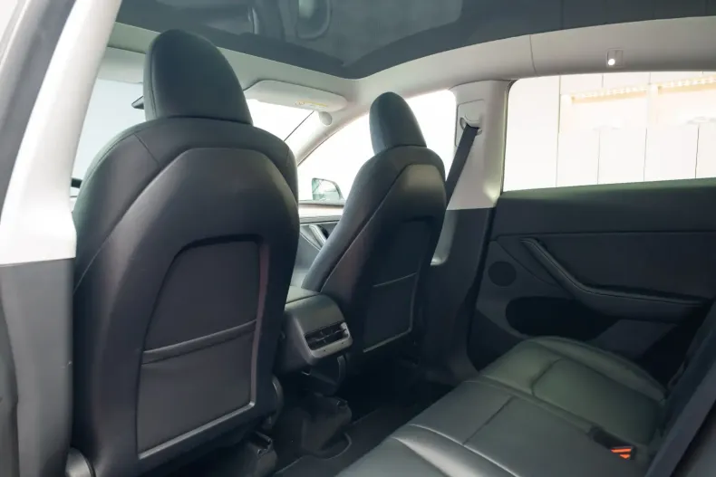 Tesla Model Y din 2023 cu 15.000 km - oferta TES150334 - foto 23