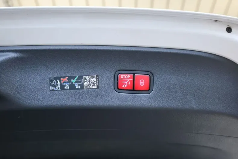 Mercedes-Benz GLC 400 din 2024 cu 29.885 km - oferta MER150364 - foto 27