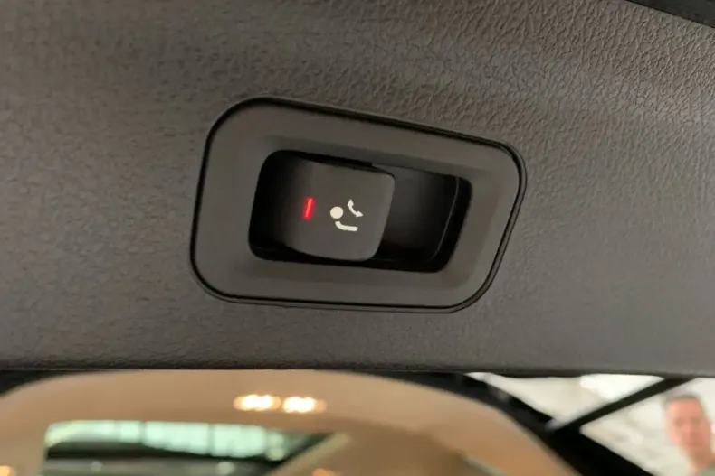 Mercedes-Benz GLE 450 din 2025 cu 15.826 km - oferta MER150368 - foto 18