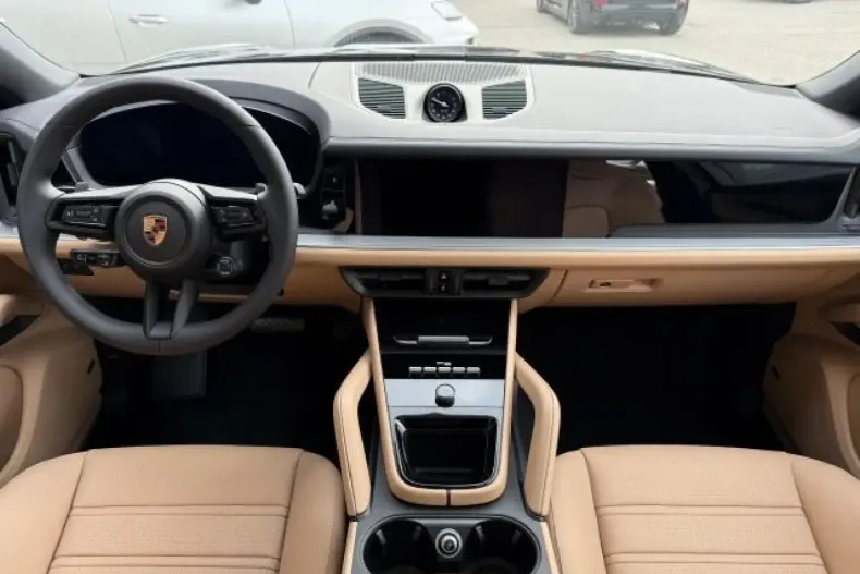 Porsche Cayenne din 2025 cu 30 km - oferta POR150370 - foto 2