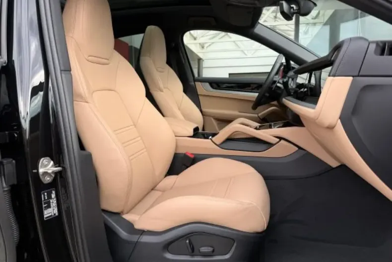 Porsche Cayenne din 2025 cu 30 km - oferta POR150370 - foto 11