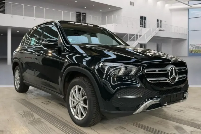 Mercedes-Benz GLE 300 din 2020 cu 64.000 km - oferta MER150372 - foto 1