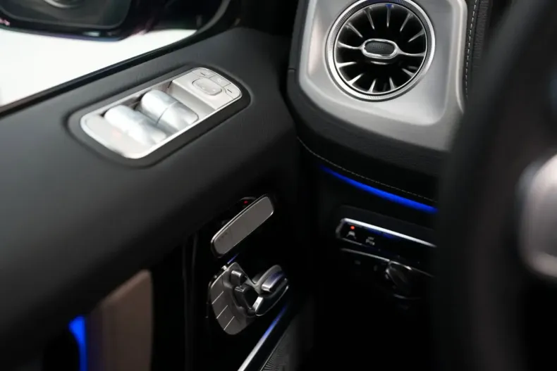 Mercedes-Benz G 400 din 2023 cu 9.200 km - oferta MER150383 - foto 14