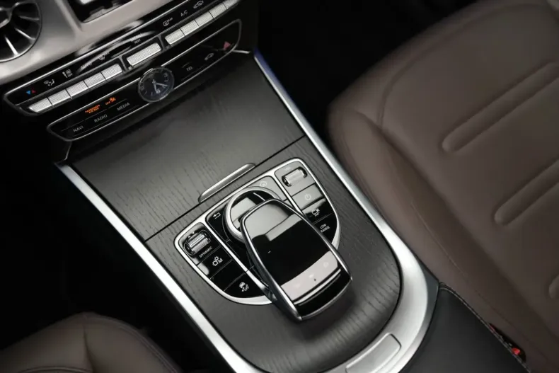 Mercedes-Benz G 400 din 2023 cu 9.200 km - oferta MER150383 - foto 15