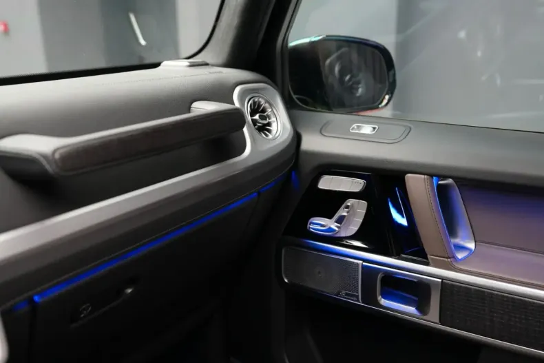 Mercedes-Benz G 400 din 2023 cu 9.200 km - oferta MER150383 - foto 16