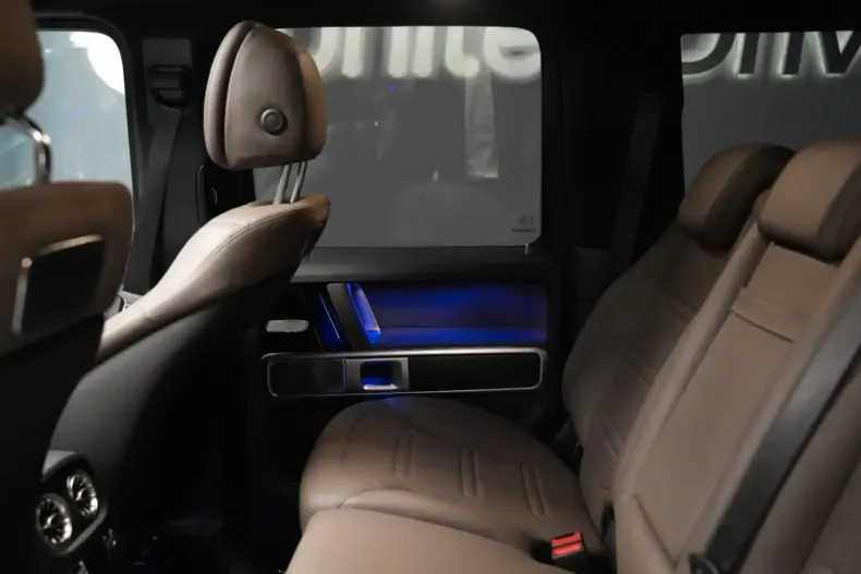 Mercedes-Benz G 400 din 2023 cu 9.200 km - oferta MER150383 - foto 36