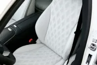 Mercedes-Benz E 300 din 2024 cu 8.500 km - oferta MER150415 - foto 9