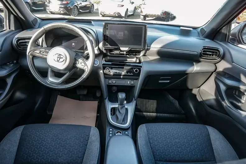 Toyota Yaris Cross din 2023 cu 29.189 km - oferta TOY150418 - foto 11