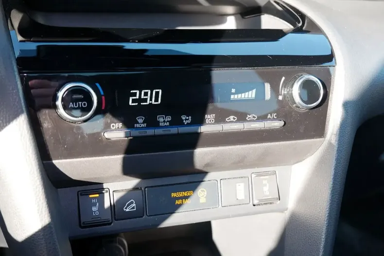 Toyota Yaris Cross din 2023 cu 29.189 km - oferta TOY150418 - foto 17