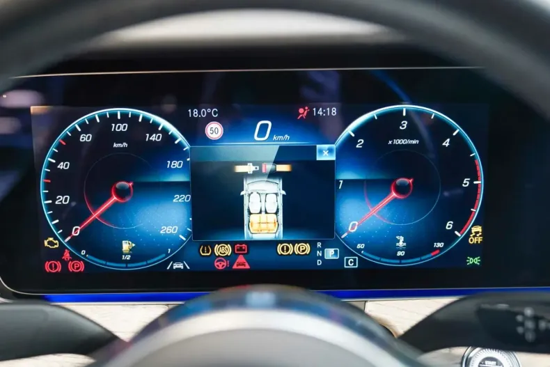 Mercedes-Benz CLS 400 din 2021 cu 48.985 km - oferta MER150425 - foto 12