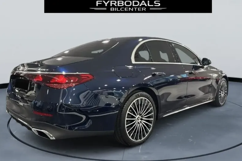 Mercedes-Benz E 300 din 2025 cu 9.400 km - oferta MER150429 - foto 3