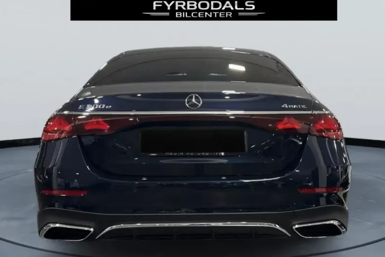 Mercedes-Benz E 300 din 2025 cu 9.400 km - oferta MER150429 - foto 7