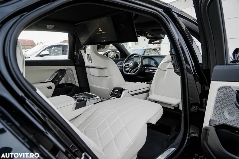 BMW Seria 7 din 2025 cu 1.800 km - oferta BMW150438 - foto 5