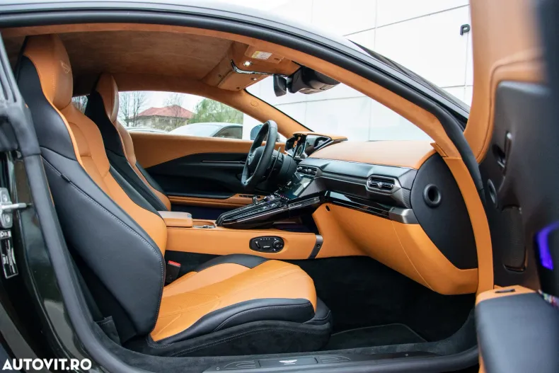 Aston Martin V8 Vantage din 2025 cu 2.500 km - oferta AST150448 - foto 6