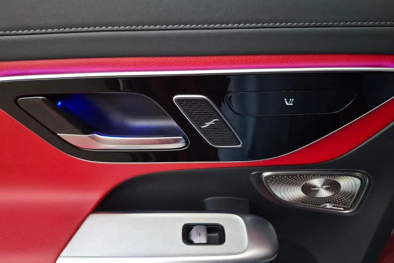 Mercedes-Benz GLC din 2023 cu 12.940 km - oferta MER150452 - foto 34