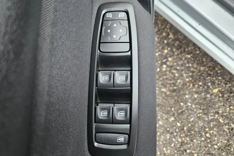 Renault Megane din 2021 cu 67.286 km - oferta REN150458 - foto 11