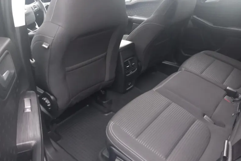 Ford Kuga din 2020 cu 38.918 km - oferta FOR150459 - foto 5