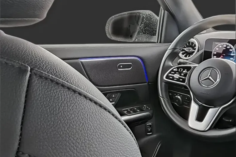 Mercedes-Benz EQA din 2023 cu 47.000 km - oferta MER150471 - foto 6