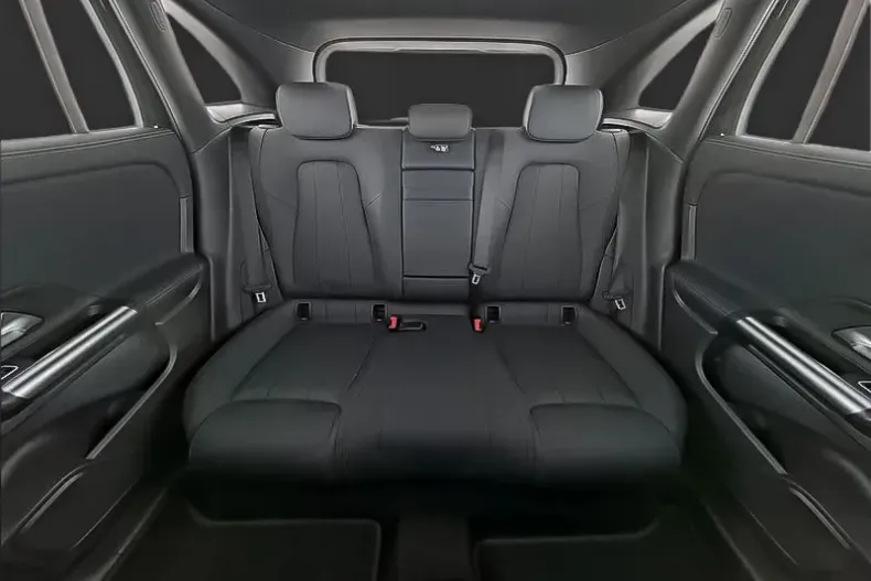 Mercedes-Benz EQA din 2023 cu 47.000 km - oferta MER150471 - foto 8