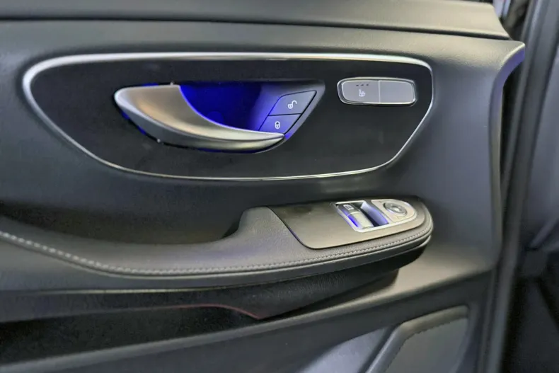 Mercedes-Benz V din 2024 cu 44.000 km - oferta MER150473 - foto 12