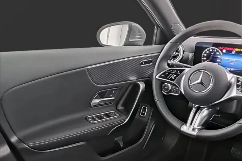 Mercedes-Benz A din 2024 cu 2.950 km - oferta MER150475 - foto 6