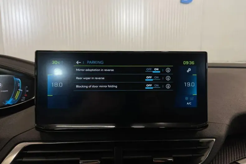 Peugeot 3008 din 2022 cu 145.596 km - oferta PEU150477 - foto 17