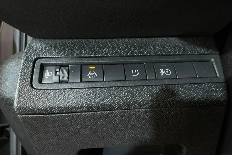 Peugeot 3008 din 2022 cu 145.596 km - oferta PEU150477 - foto 25