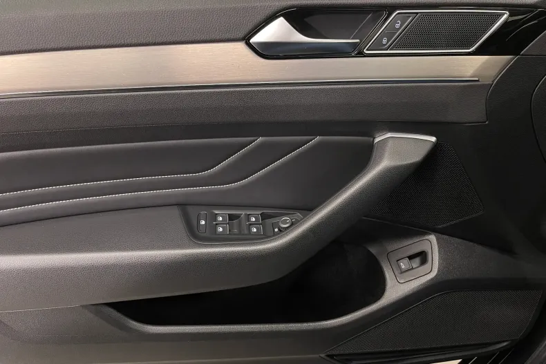 Volkswagen Passat din 2020 cu 89.837 km - oferta VOL150499 - foto 23