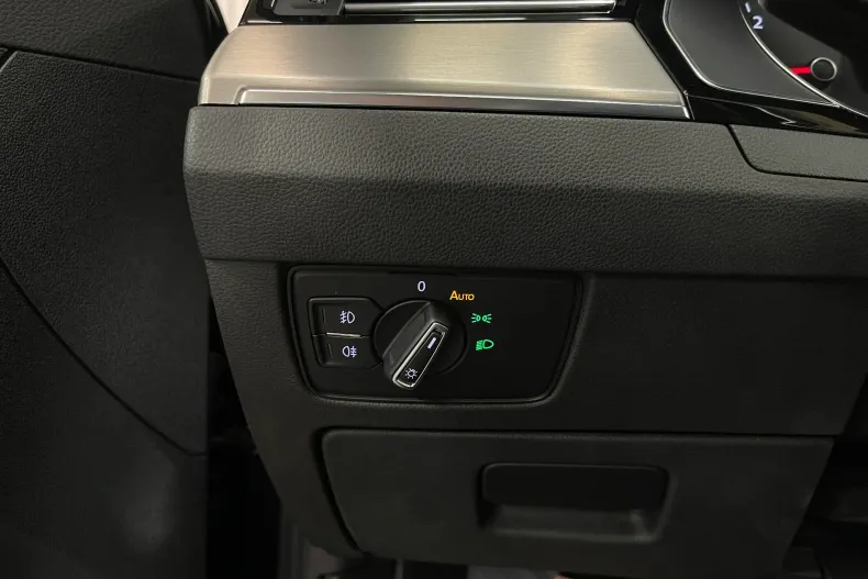 Volkswagen Passat din 2020 cu 89.837 km - oferta VOL150499 - foto 24