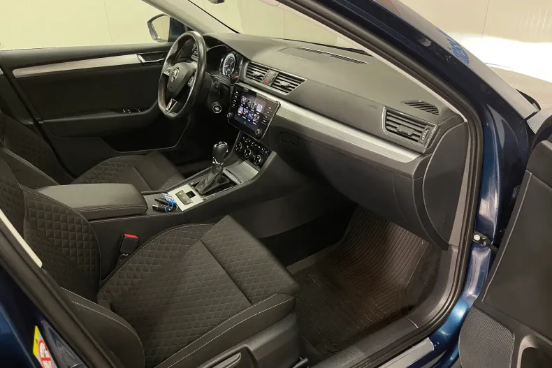 Skoda Superb din 2020 cu 81.995 km - oferta SKO150514 - foto 9