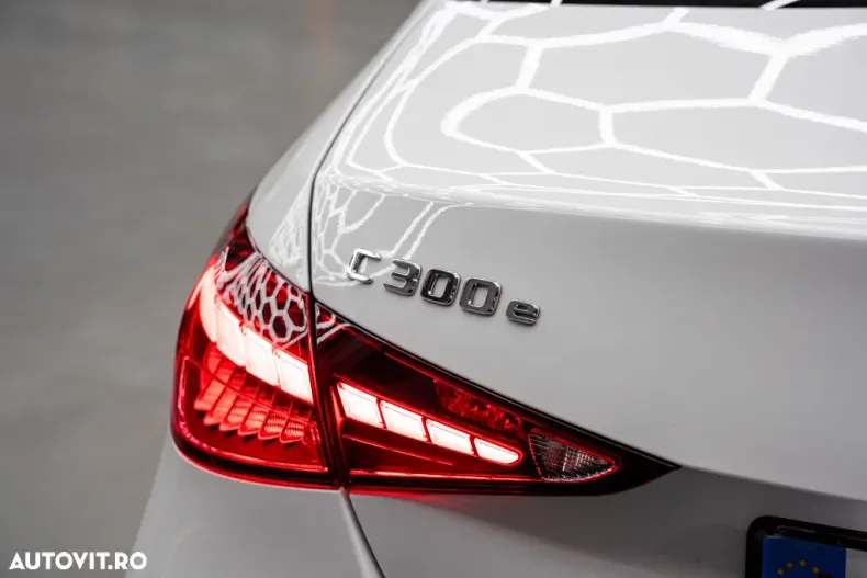 Mercedes-Benz C din 2023 cu 20.000 km - oferta MER150528 - foto 6