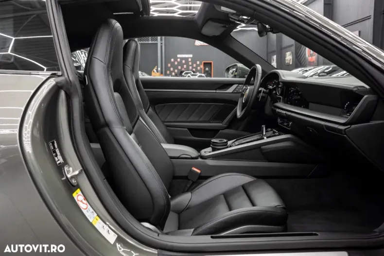 Porsche 911 din 2023 cu 23.701 km - oferta POR150530 - foto 10