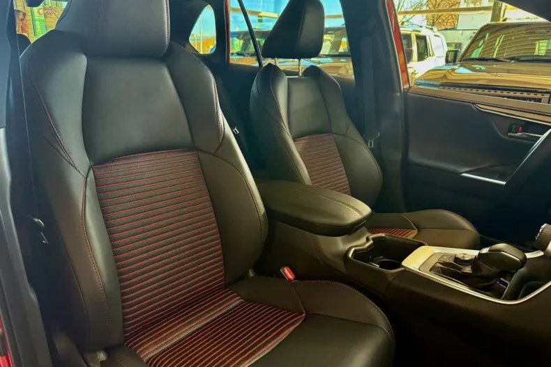 Toyota RAV4 din 2025 cu 10 km - oferta TOY150547 - foto 10