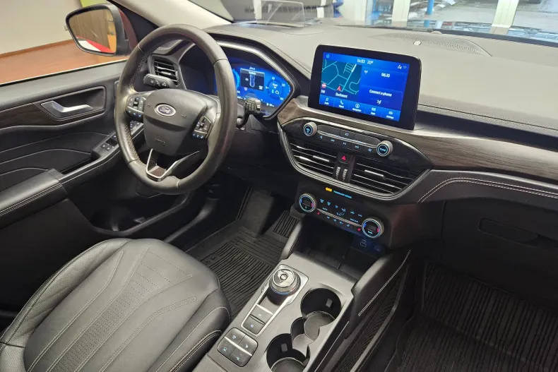 Ford Kuga din 2022 cu 92.800 km - oferta FOR150555 - foto 16