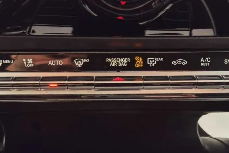 Mercedes-Benz CLA din 2021 cu 70.000 km - oferta MER150579 - foto 25