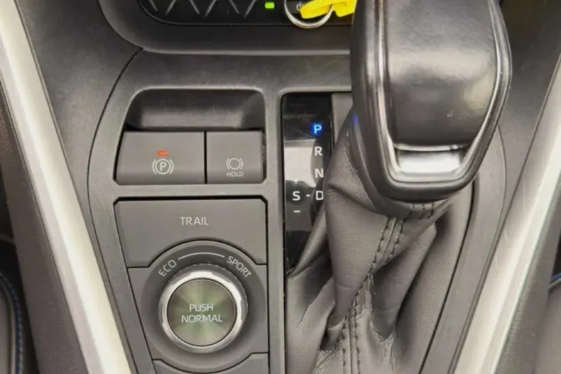 Toyota RAV4 din 2021 cu 136.000 km - oferta TOY150580 - foto 28